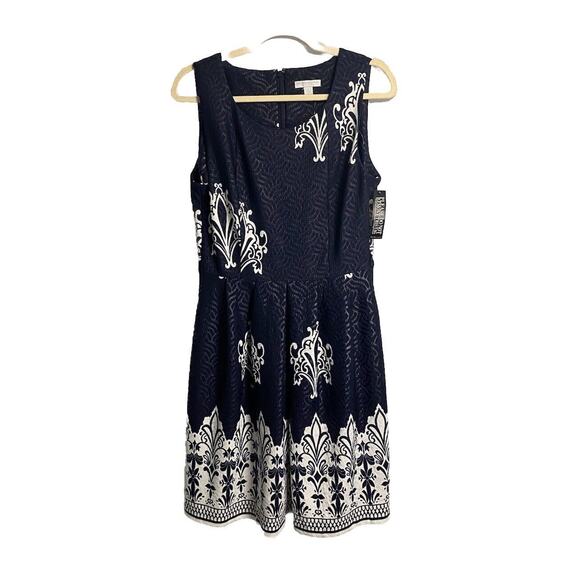 NWT New York & Company Jacquard Floral Pleated Fit & Flare Dress Navy Medium - Picture 1 of 4